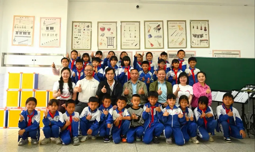 音乐公益行｜“河流·孩子”添富小学合唱团公益项目走进云南怒江
